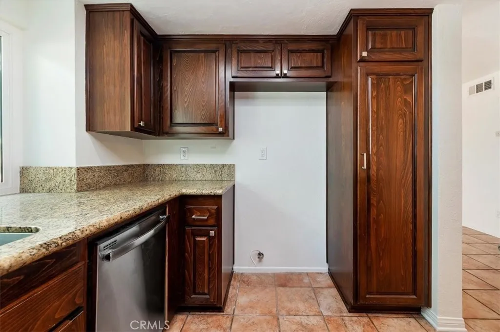 Additional image 58 of 941 Inn Keeper Ln Unit D, Corona, CA 92881