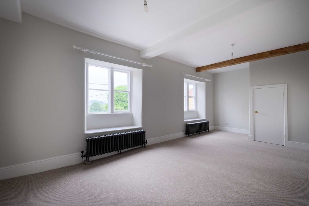 Additional image 13 of 3 bed property to rentHigh Street, Box SN13