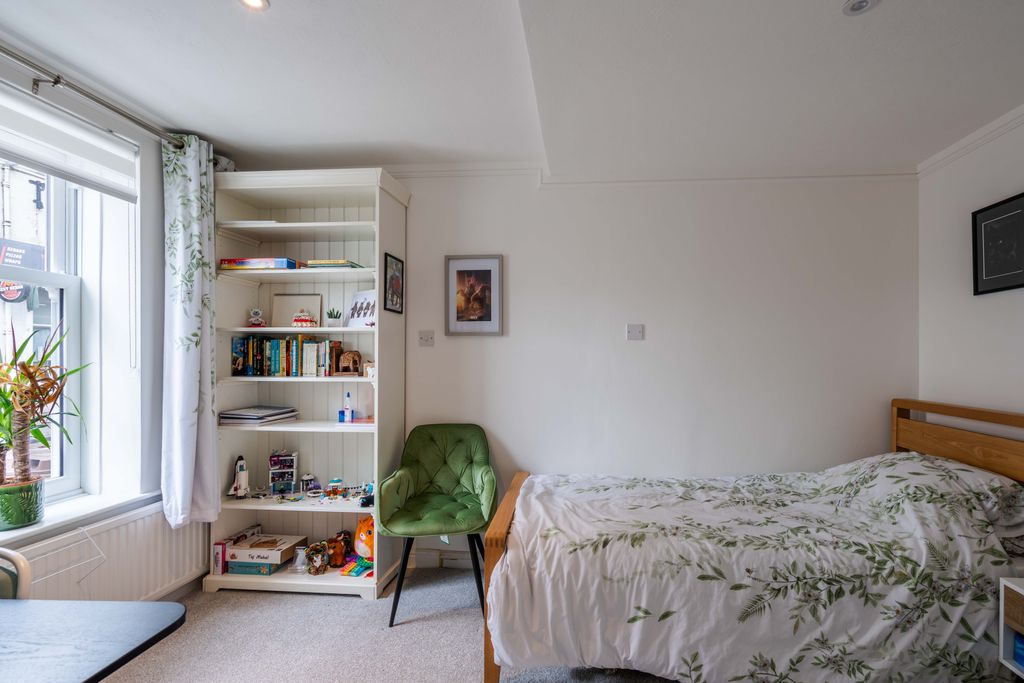 Additional image 20 of 2 bed flat for saleHigh Street, Dunblane FK15