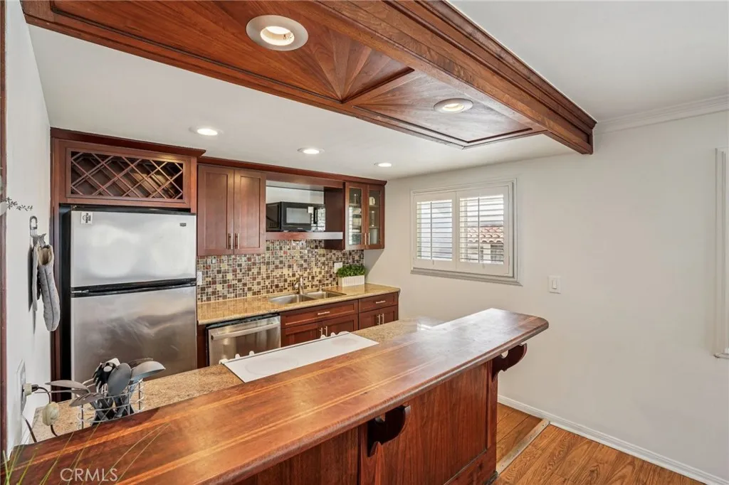 Additional image 40 of 644 Manhattan Beach Blvd Unit 10, Manhattan Beach, CA 90266