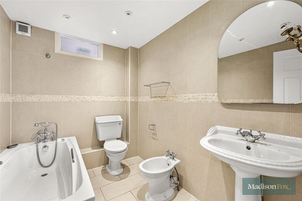 Additional image 24 of 3 bed flat for saleManor Road, Chigwell, Essex IG7