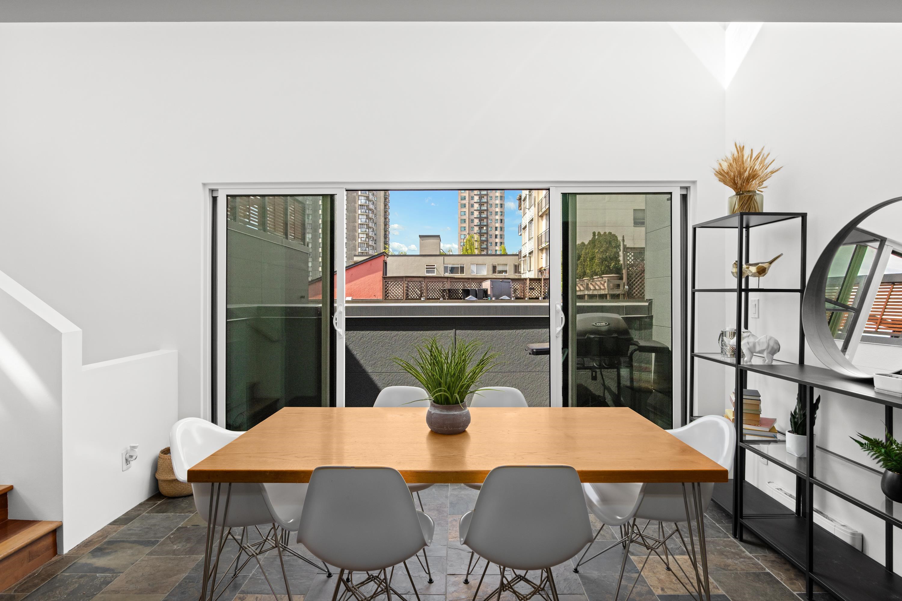 9-1934 Barclay Street, Vancouver, BC, V6G 1L3