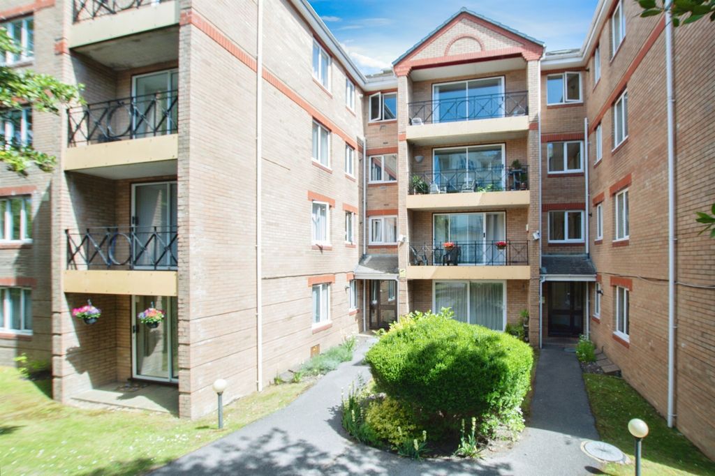 Additional image 10 of 2 bed flat for saleParsonage Road, Bournemouth BH1