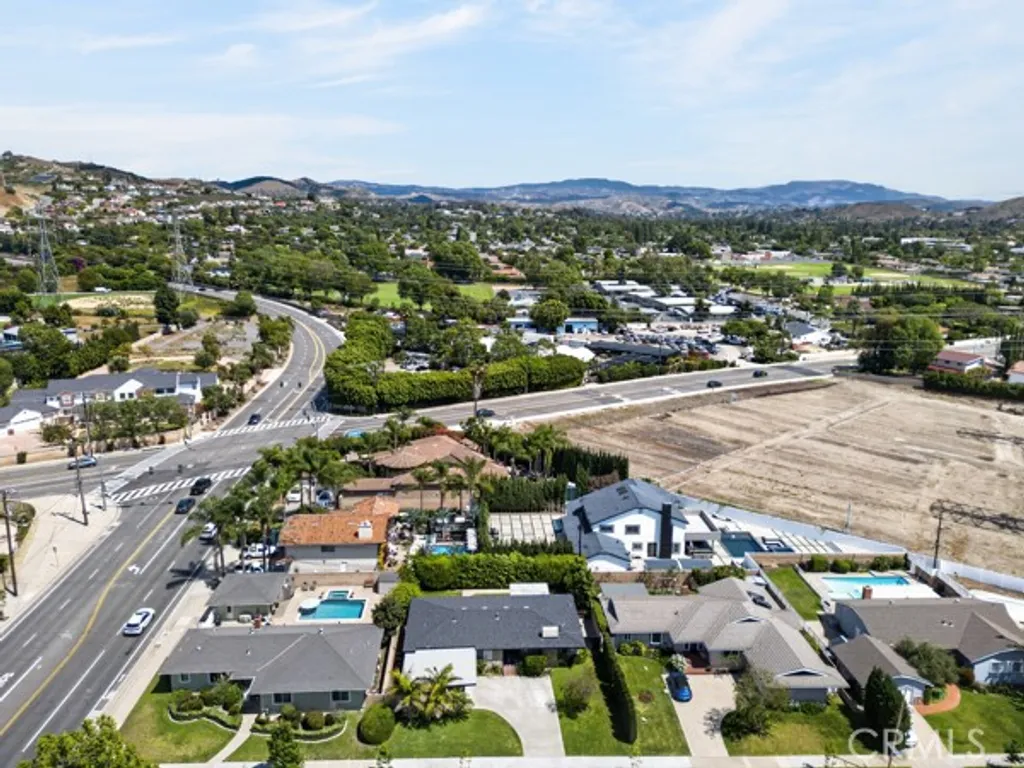 Additional image 42 of 2077 N Mori Ln, Orange, CA 92867