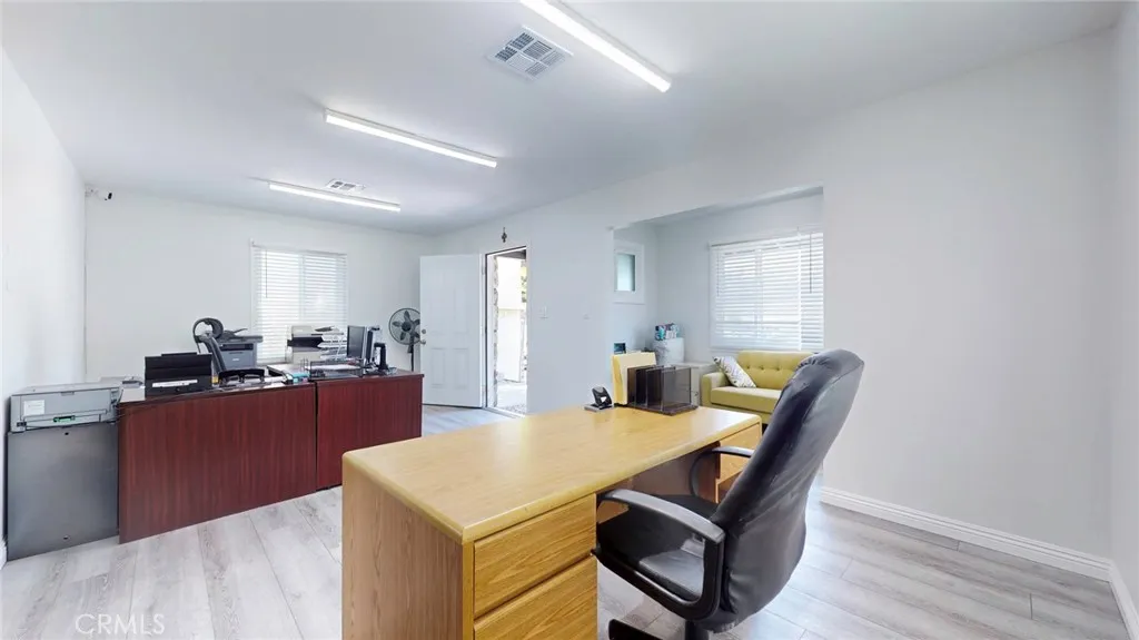 Additional image 11 of 6851 Foothill Boulevard, Tujunga, CA 91042