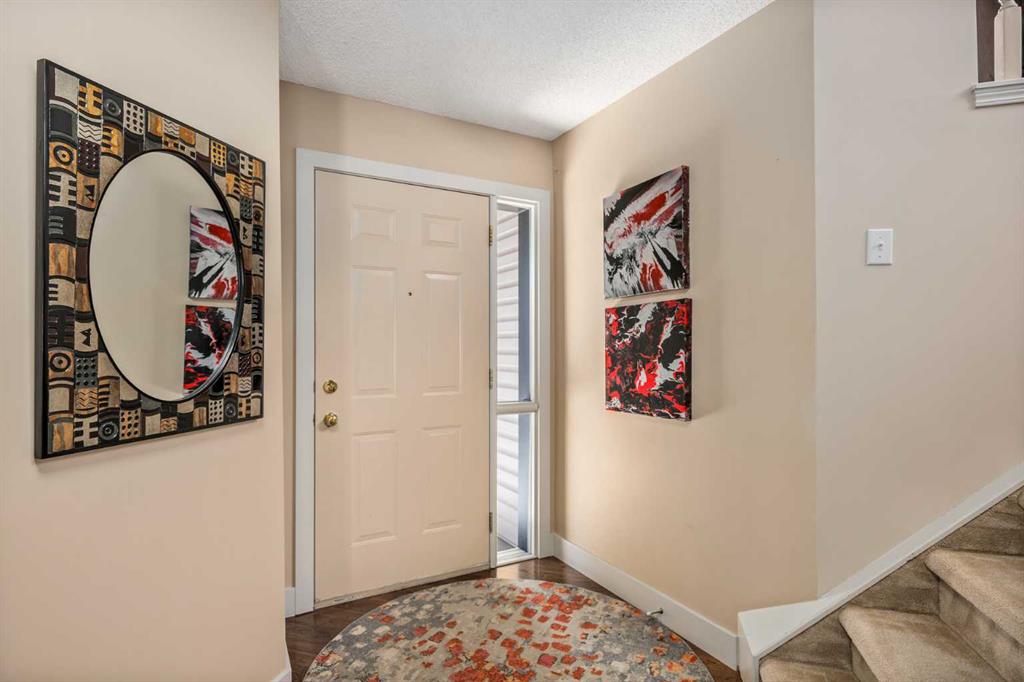 Additional image 3 of 15 Valley Brook Circle NW, Calgary, AB, T5J 1R3