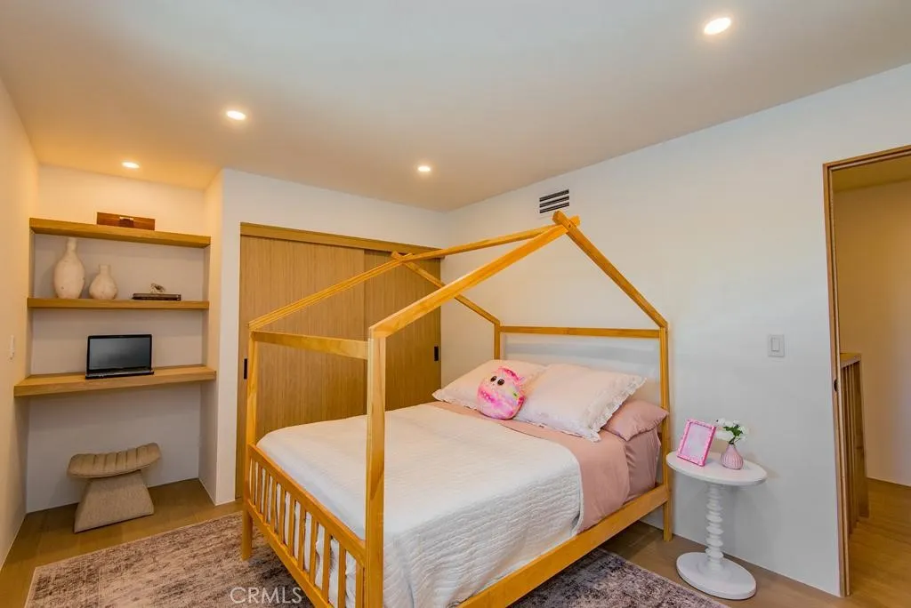 Additional image 44 of 24245 Hatteras St, Woodland Hills, CA 91367