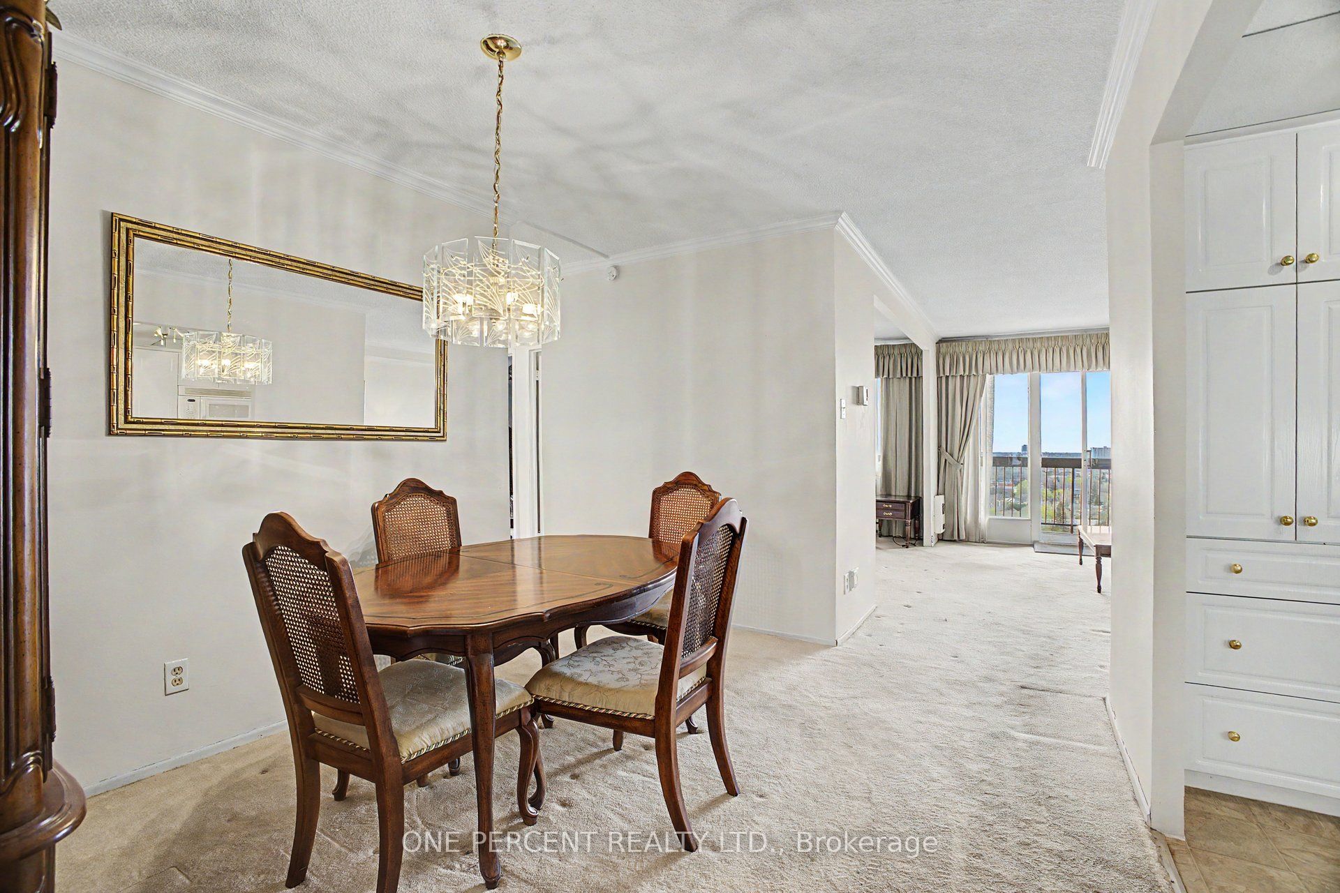 Additional image 3 of 1807-158B Mcarthur Avenue, Ottawa, ON, K1L 8C9