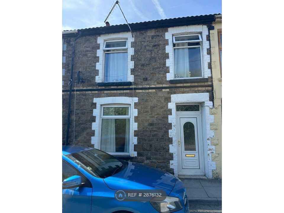 3 bed terraced house to rentEureka Place, Ebbw Vale NP23