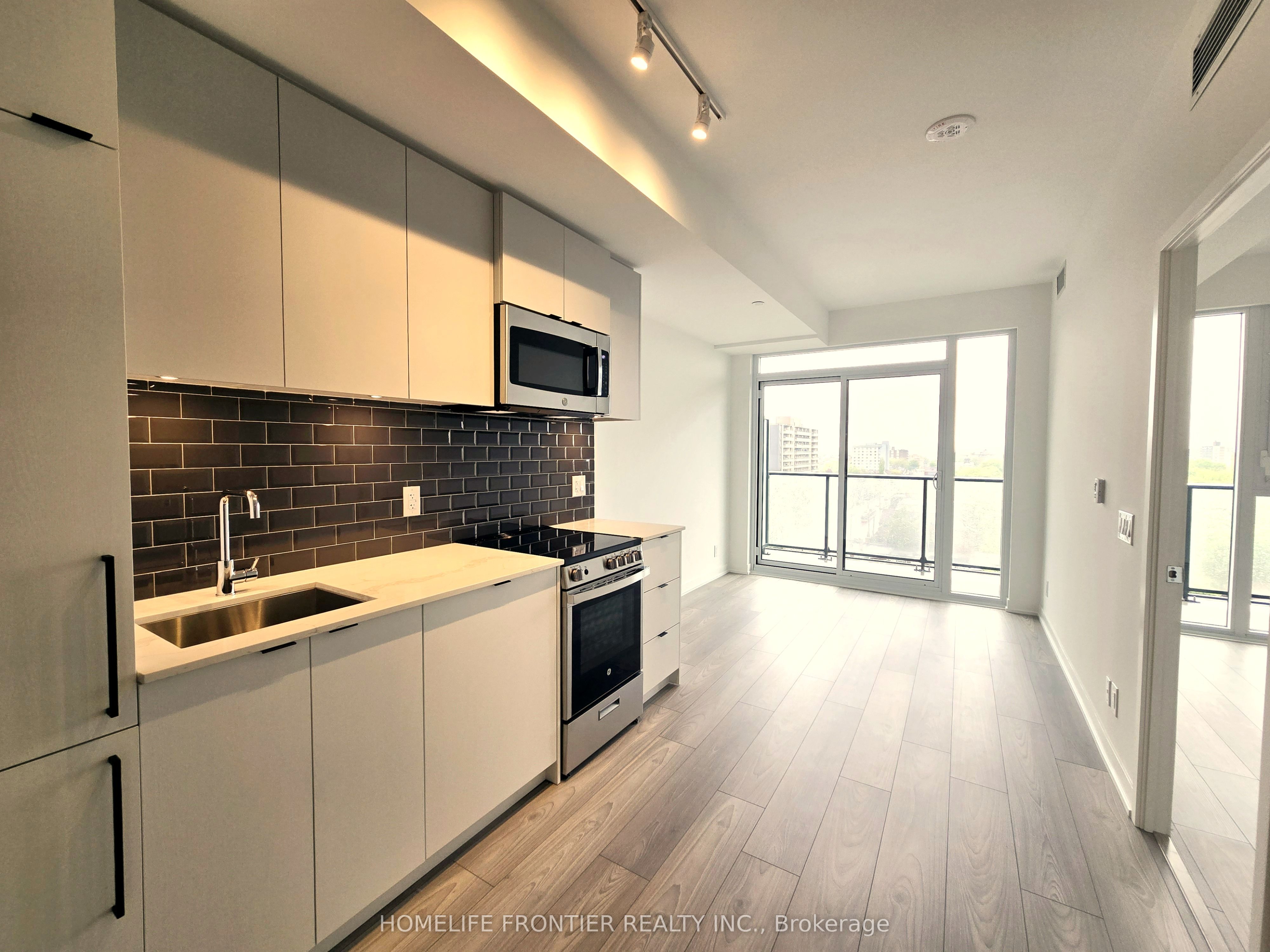 822-1182 King Street W, Toronto, ON, M6K 1E6