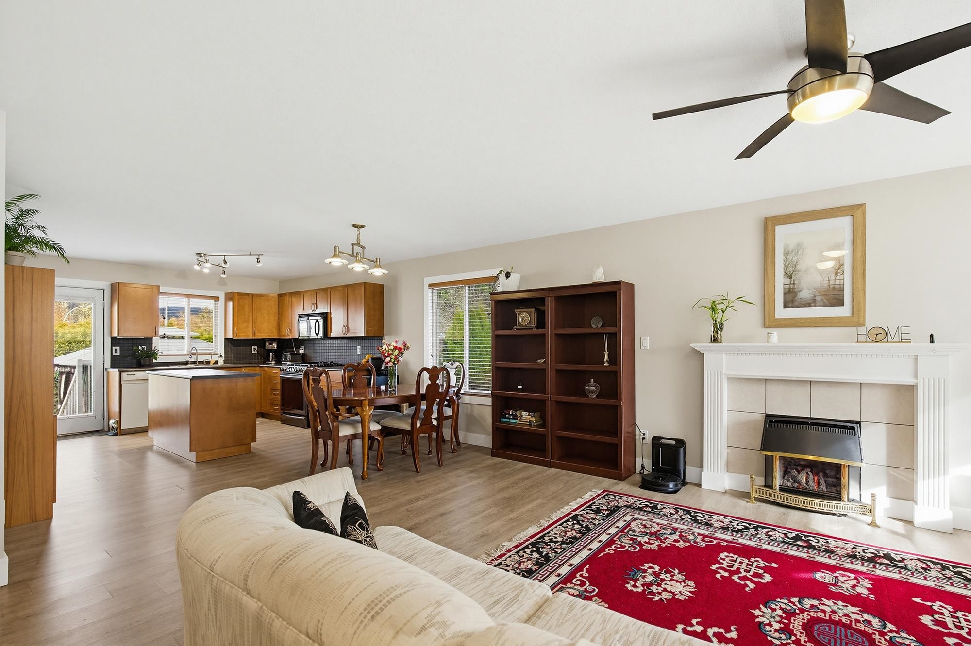 Additional image 3 of 33275 Cherry Avenue, Mission, BC, V2V 2V3