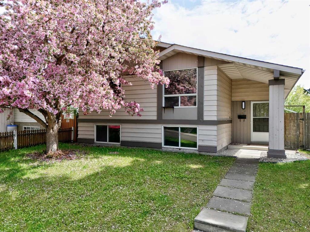 27 Dovely Way SE, Calgary, AB, T2B 2K7