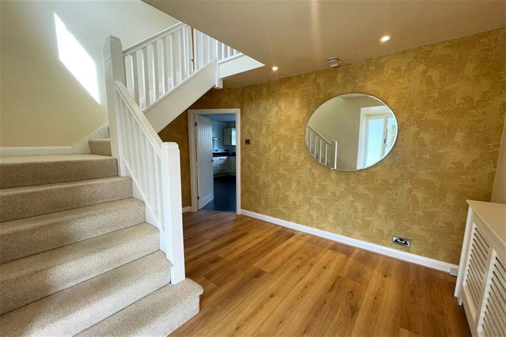 Additional image 3 of 5 bed detached house to rentMalt Kiln Road, Plumley, Knutsford WA16