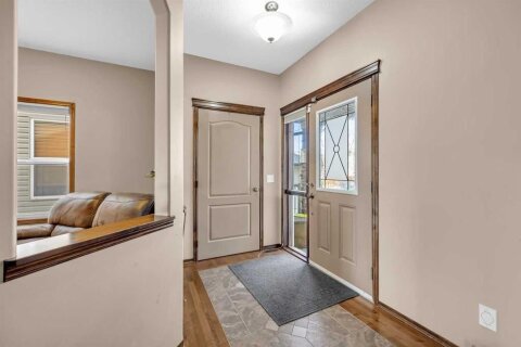 Additional image 8 of 92 Everoak Close SW, Calgary, AB, T2Y0C3