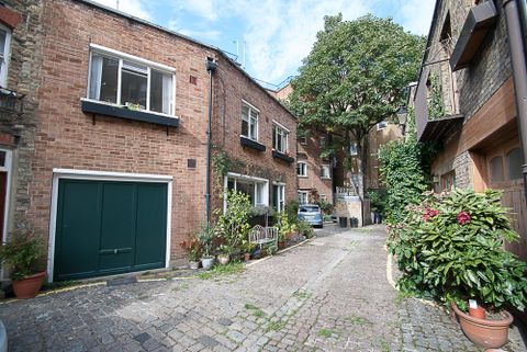 Warwick Square Mews, Pimlico, Pimlico SW1V