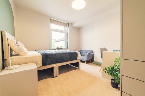 Adeline Street, Splott CF24, Room to rent