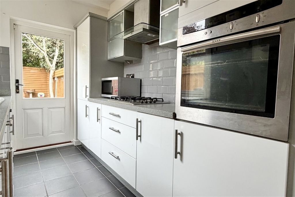 Additional image 8 of 4 bed semi-detached house for saleMiddleton Street, Beeston NG9