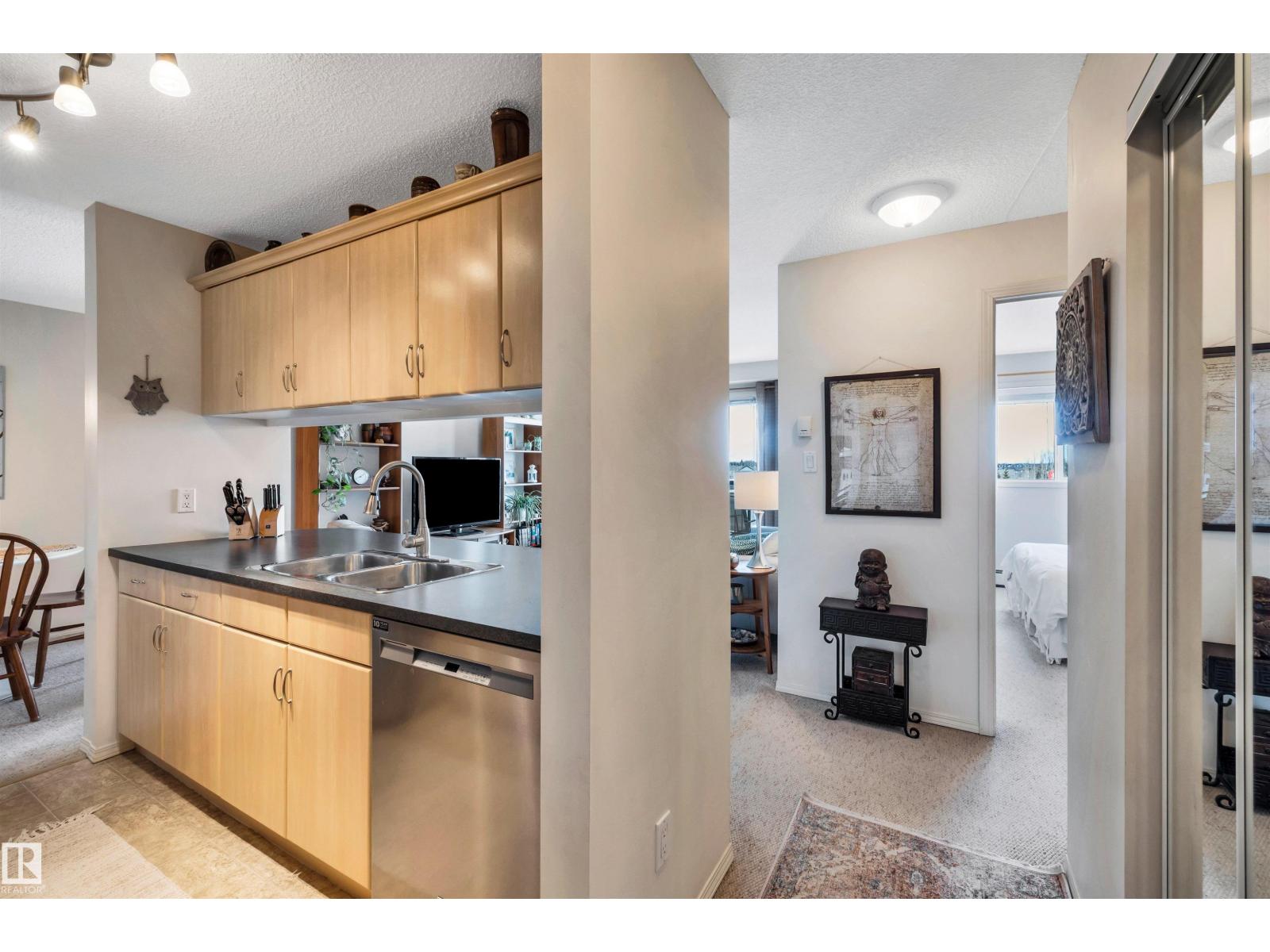 Additional image 5 of 409-2430 Guardian Road NW, Edmonton, AB, T6T6X9