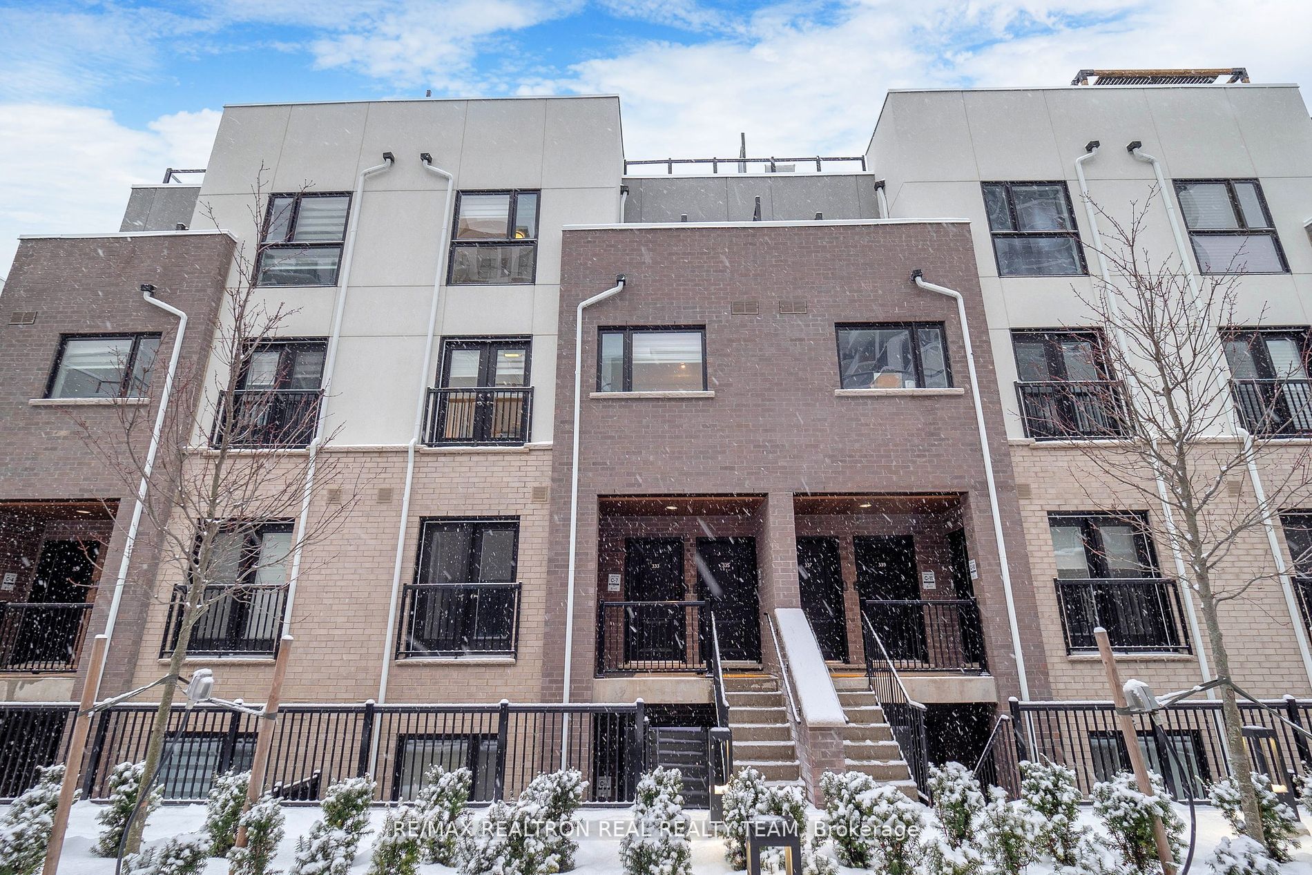 333-349 Wheat Boom Drive, Oakville, ON, L6H 7X5