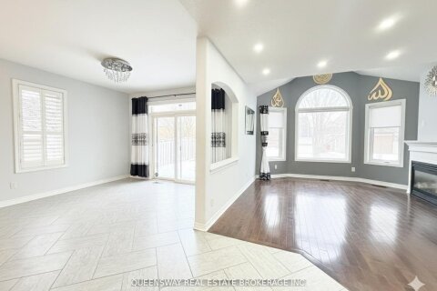 Additional image 8 of 271 Ryerson Crescent, Oshawa, ON, L1G 8B7
