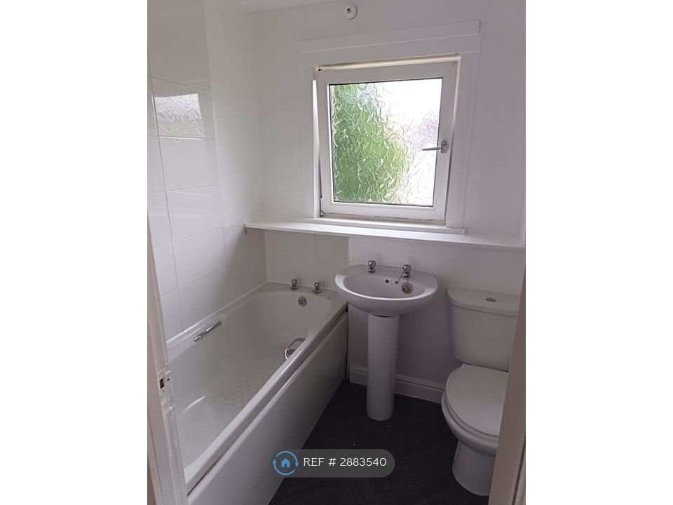 Additional image 7 of 2 bed semi-detached house to rentThrashbush Road, Airdrie ML6