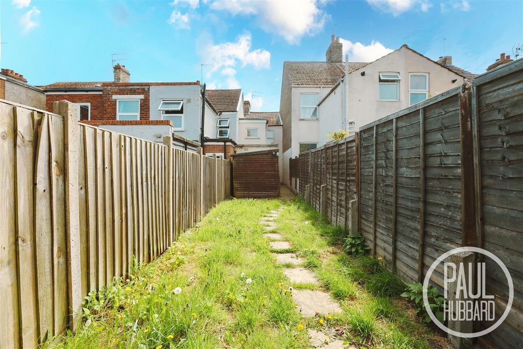 Additional image 9 of 3 bed terraced house to rentEastern Way, Lowestoft NR32