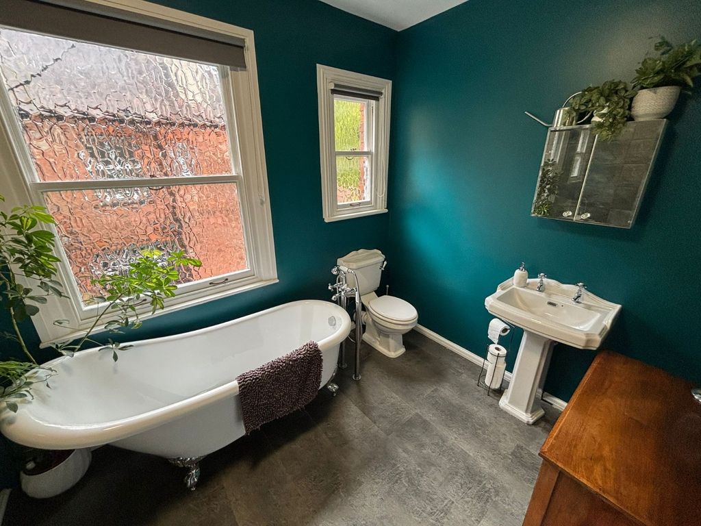 Additional image 16 of 5 bed terraced house to rentWestbourne Avenue, Princes Avenue, Hull, East Riding Of Yorkshi HU5