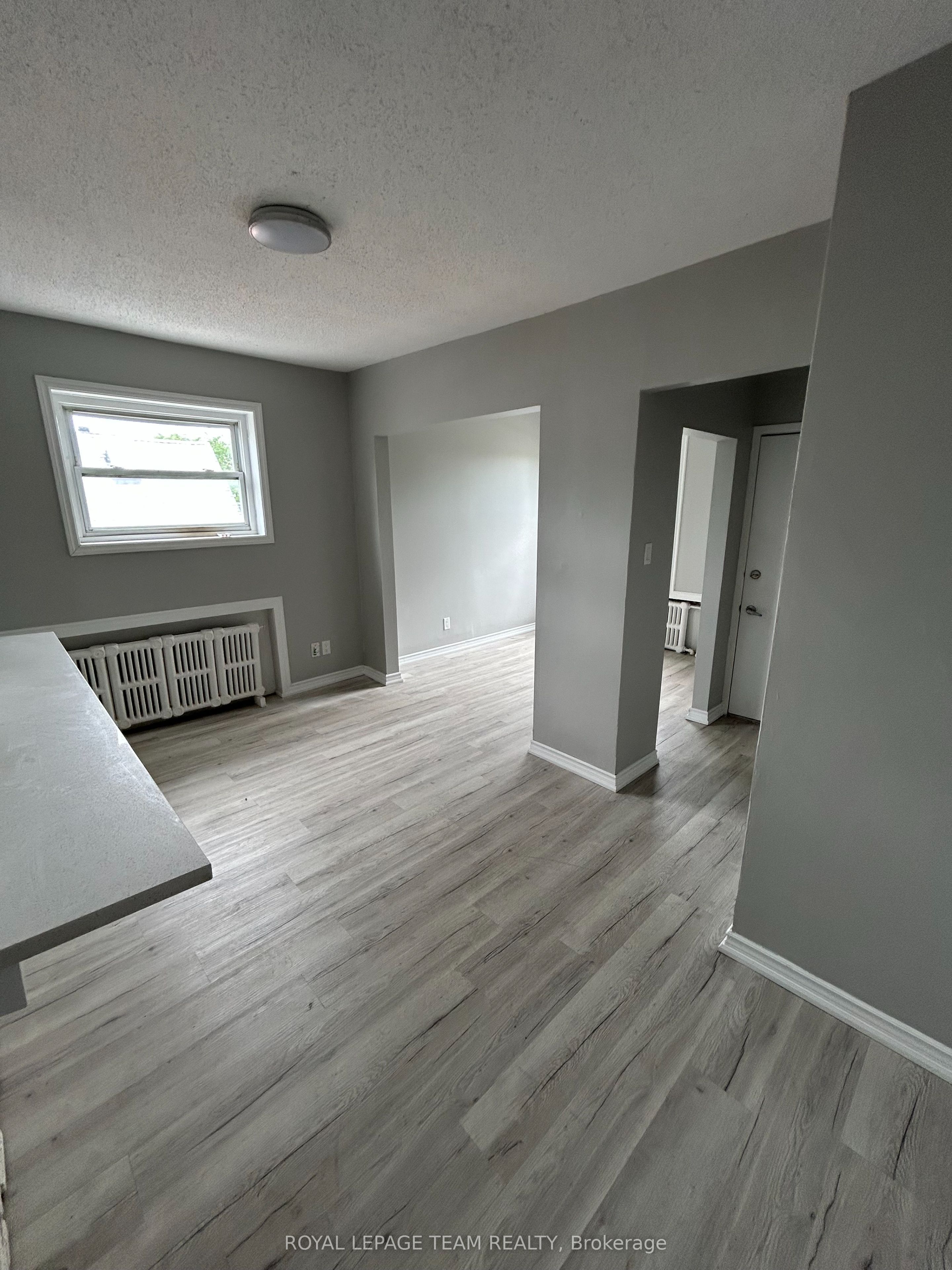 Additional image 5 of 6-883 Somerset Street W, Ottawa, ON, K1R 6R6