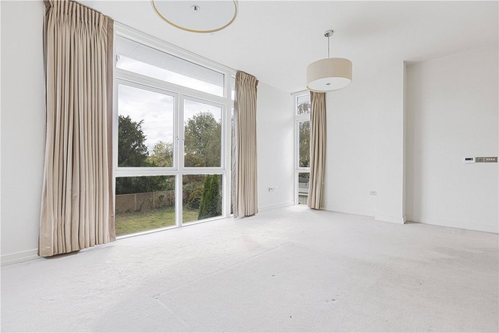 Additional image 14 of 6 bed detached house to rentWoodstock Road, Oxford, Oxfordshire OX2