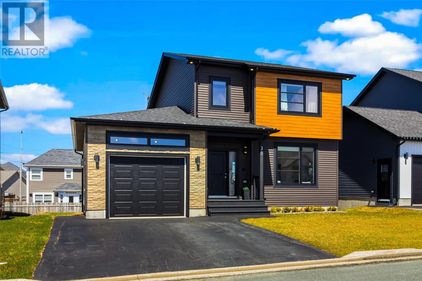 35 Frampton Avenue, St. John's, NL, A1A0R8 photo 2