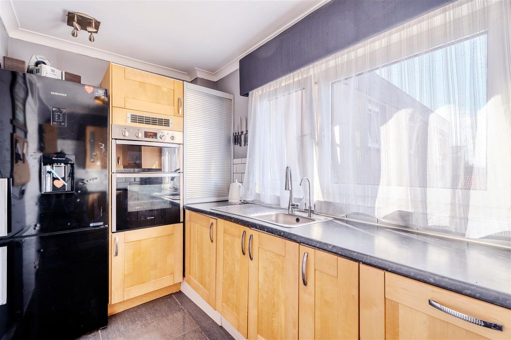Additional image 7 of 2 bed flat for saleFreesia Court, Motherwell ML1
