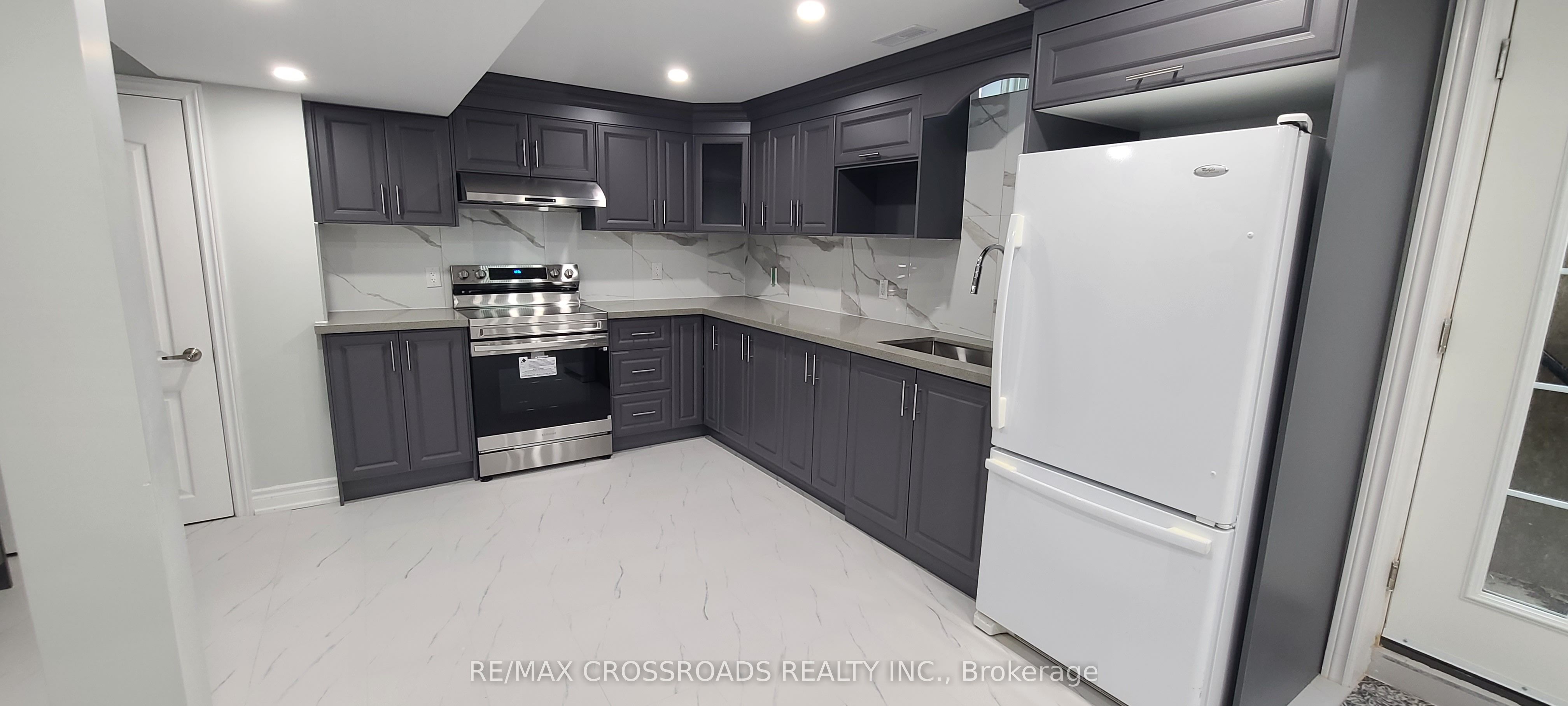 Additional image 3 of 69 Bluebell Crescent, Whitby, ON, L1P 1L3
