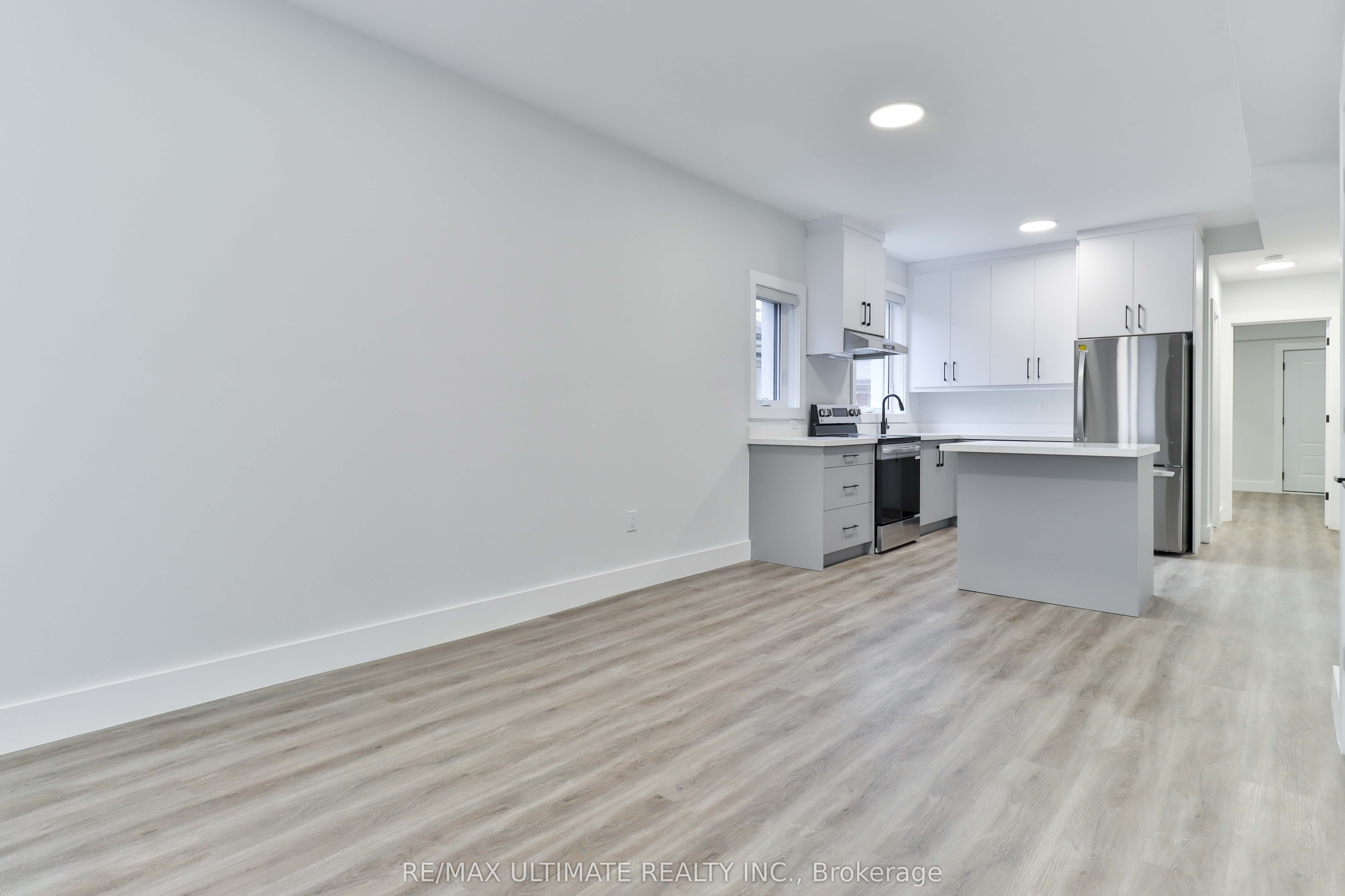 Additional image 3 of Main Floor-6 Chudleigh Road, Toronto, ON, M6E 1Y8
