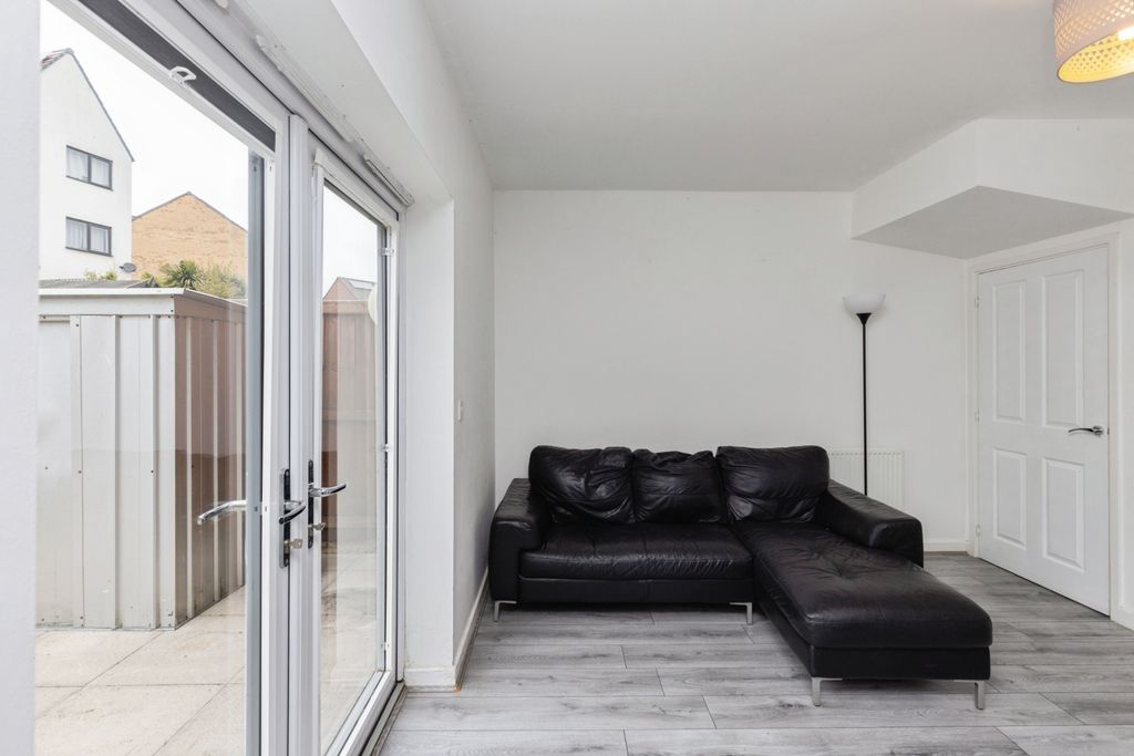 Additional image 5 of 2 bed terraced house for saleCurlew View, Pontefract WF9