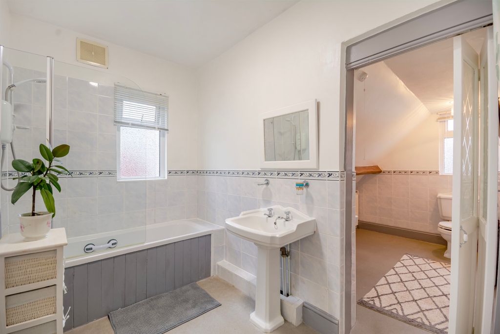 Additional image 19 of 4 bed semi-detached house for saleKing Edward Avenue, Mansfield NG18