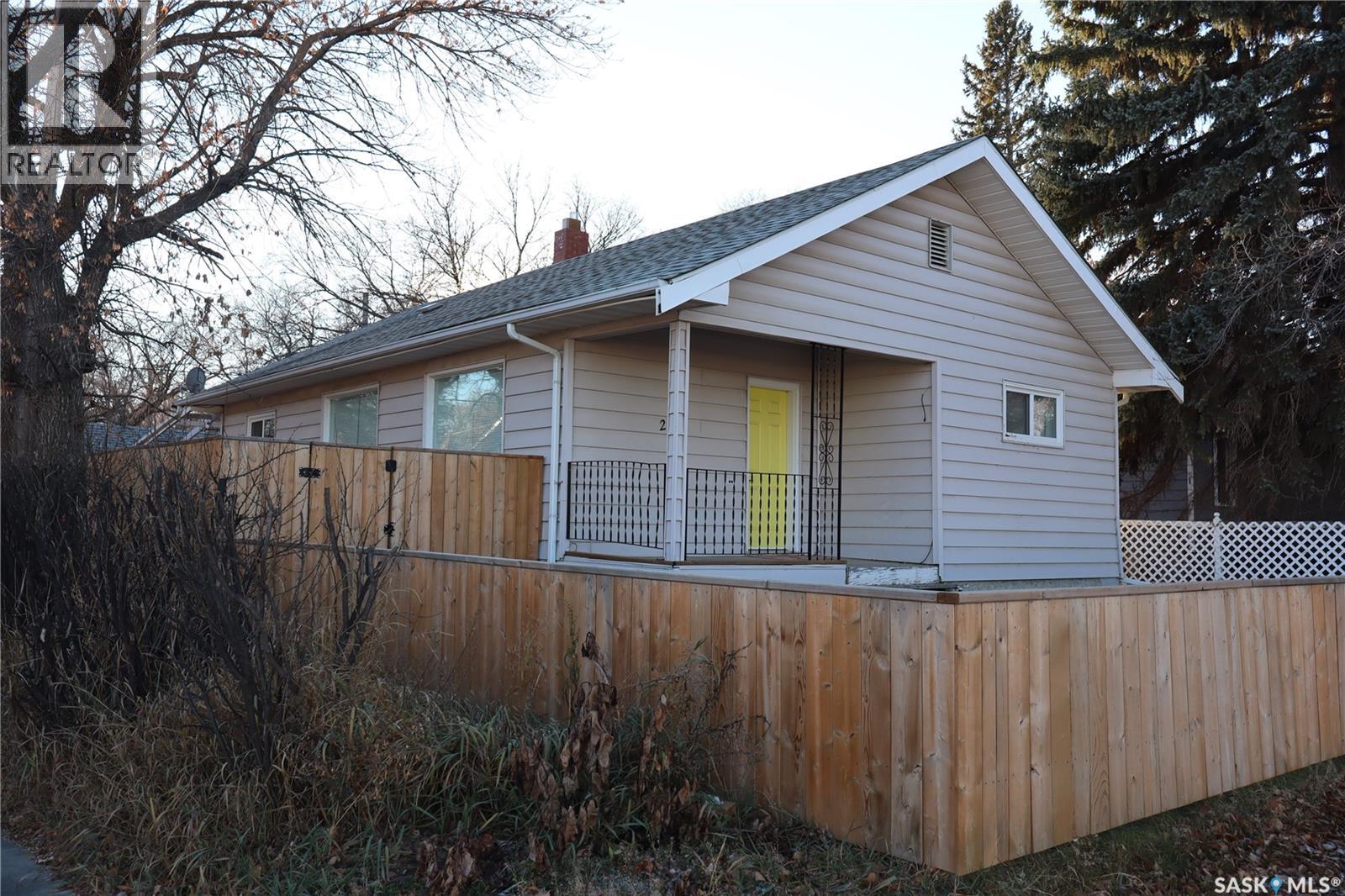 203 5th AVENUE W