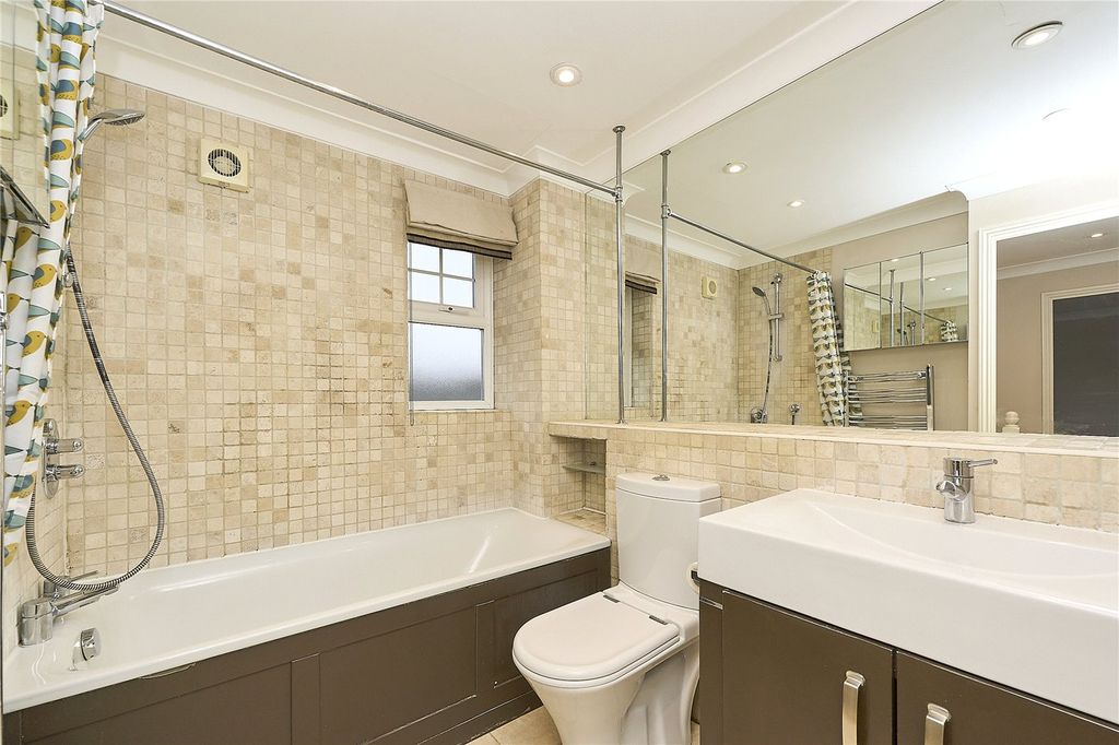 Additional image 34 of 4 bed detached house to rentSaint Andrews Gardens, Cobham, Surrey KT11