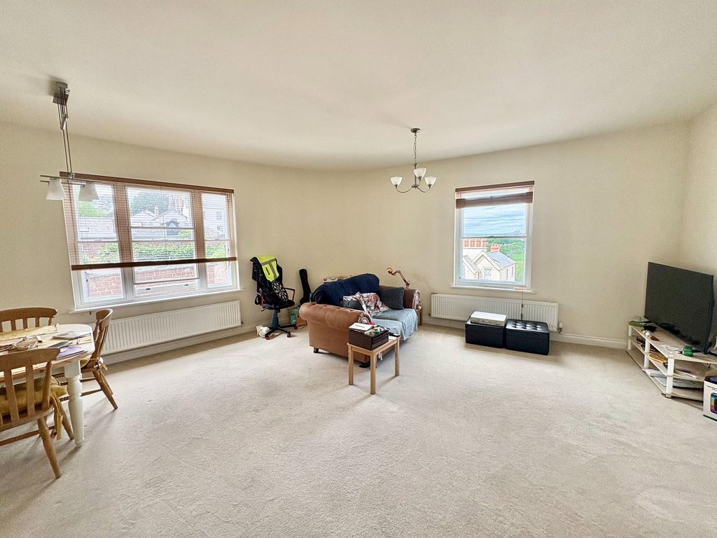 Additional image 4 of 2 bed flat to rentSwan House, Edde Cross Street, Ross-On-Wye, Herefordshire HR9