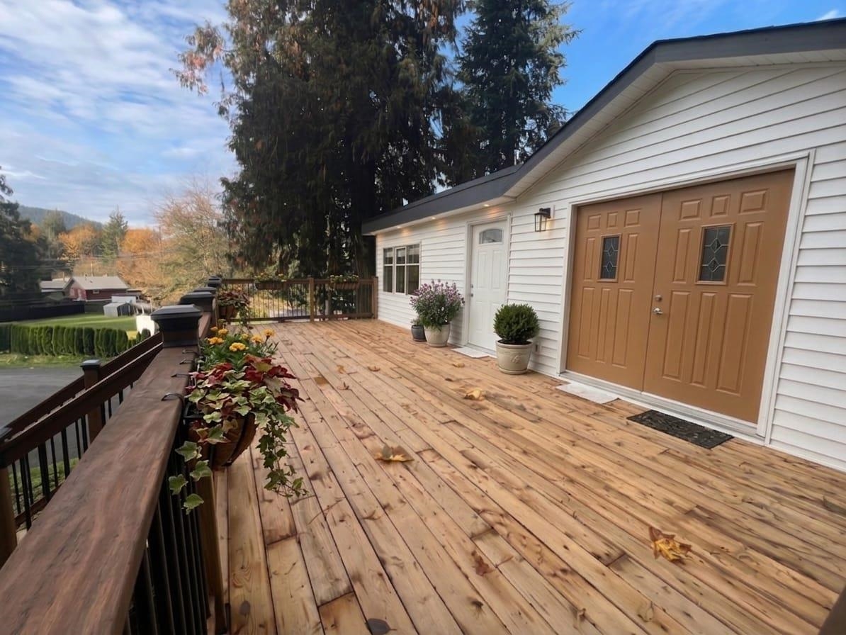 Additional image 2 of 45992 Gurney Road, Cultus Lake, BC, V2R 5A8