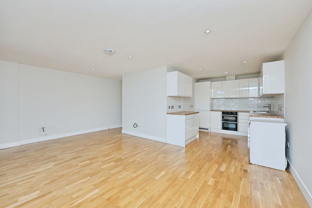 Additional image 2 of 2 bed flat to rentBer Street, Norwich NR1