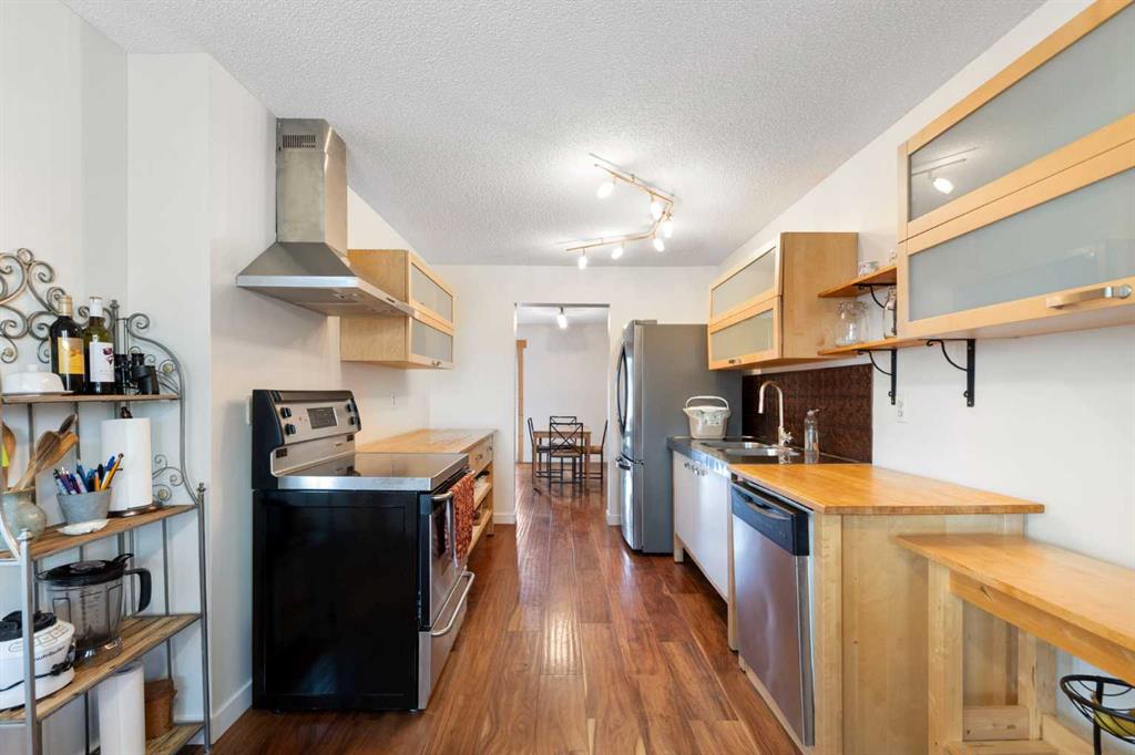 Additional image 4 of 84 Abingdon Crescent NE, Calgary, AB, T2A 6S3
