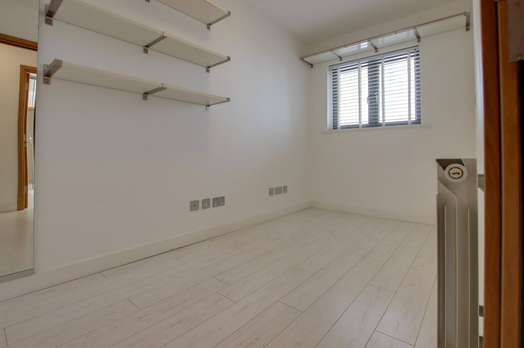 Additional image 10 of 2 bed flat to rent31 Harbour Reach, St Helier JE2