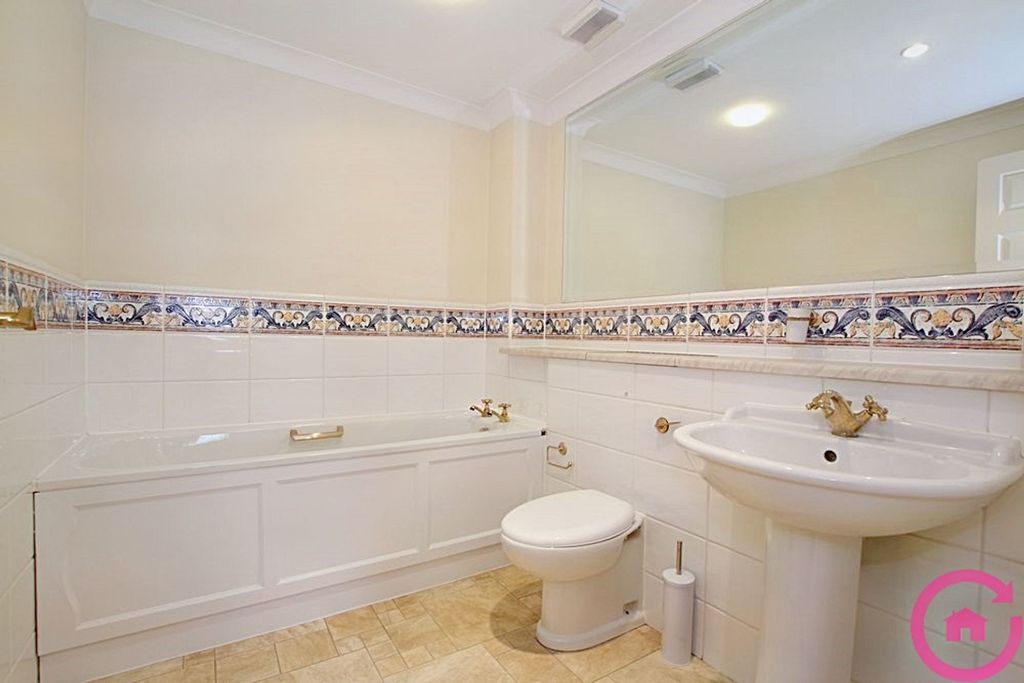 Additional image 8 of 3 bed flat to rentBayshill Lane, Bayshill Road, Cheltenham GL50