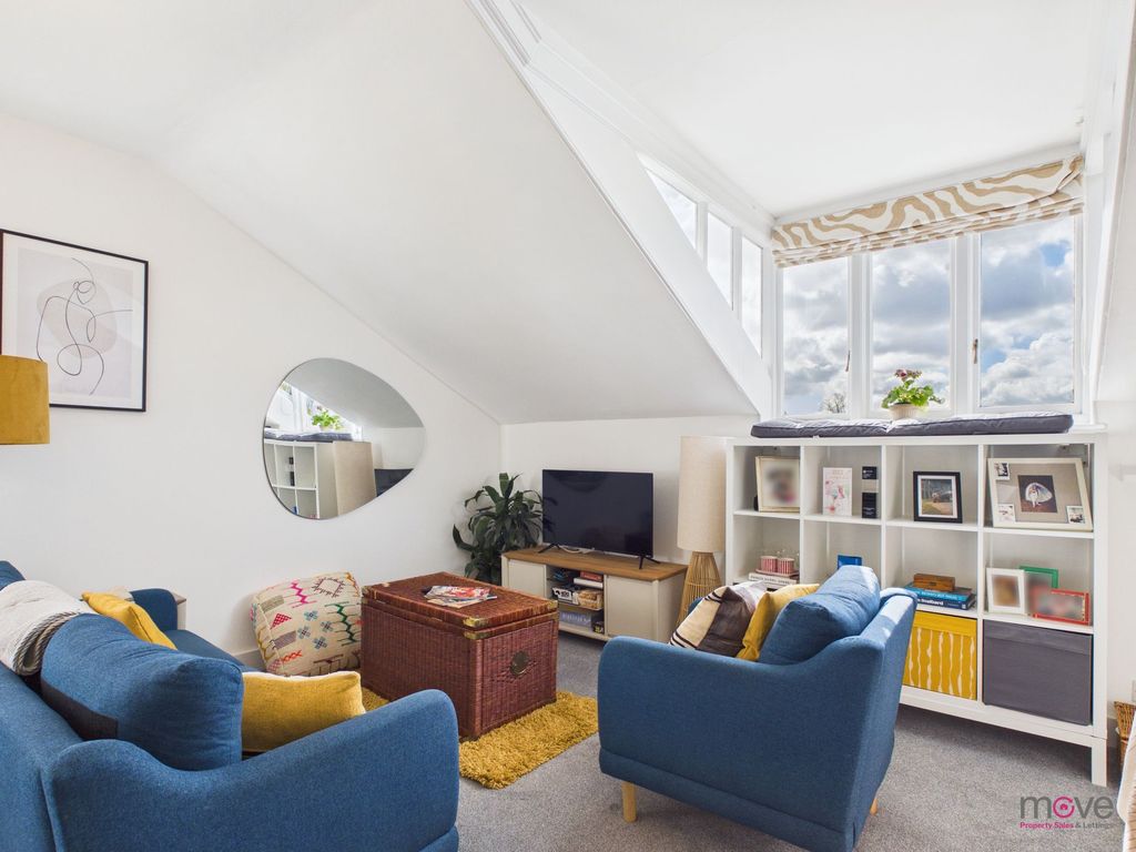 Additional image 2 of 2 bed flat for salePittville Crescent, Cheltenham GL52