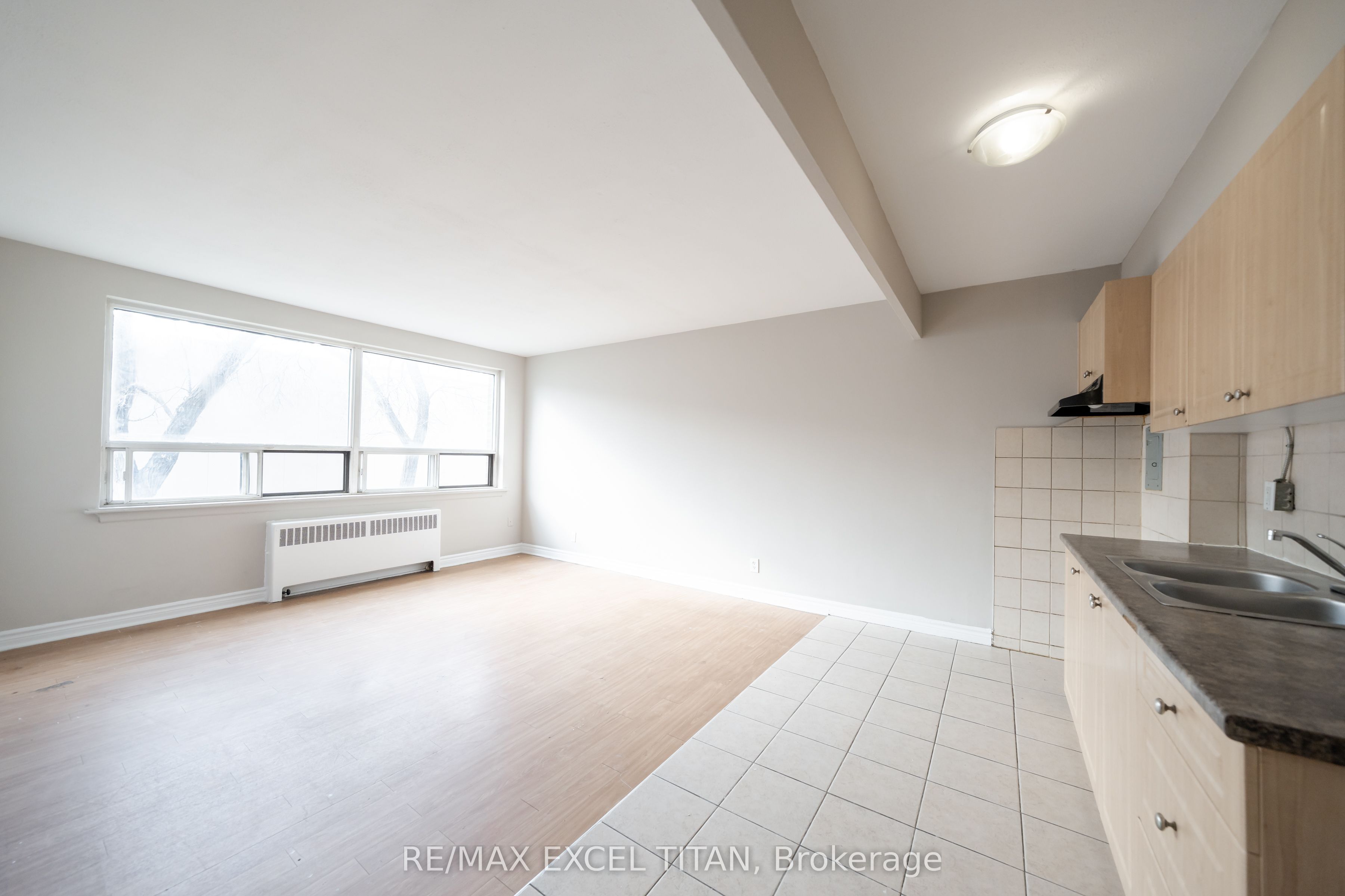 209A-468 Ottawa Street, Hamilton, ON, L8H 4A6