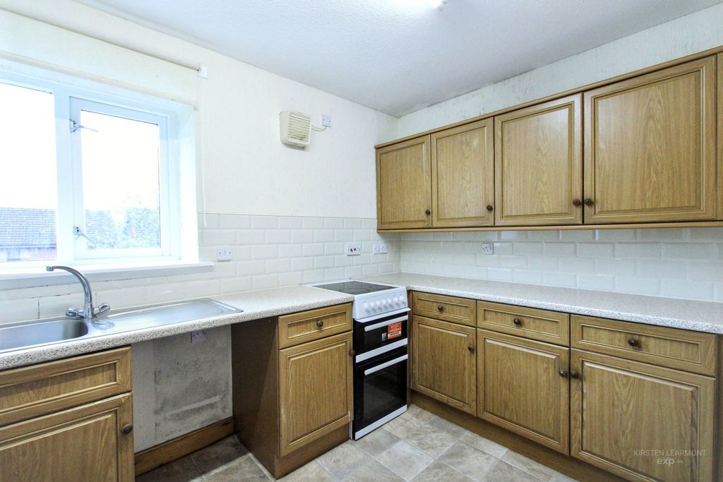 Additional image 4 of 2 bed flat for saleKirkpatrick Court, Dumfries DG2