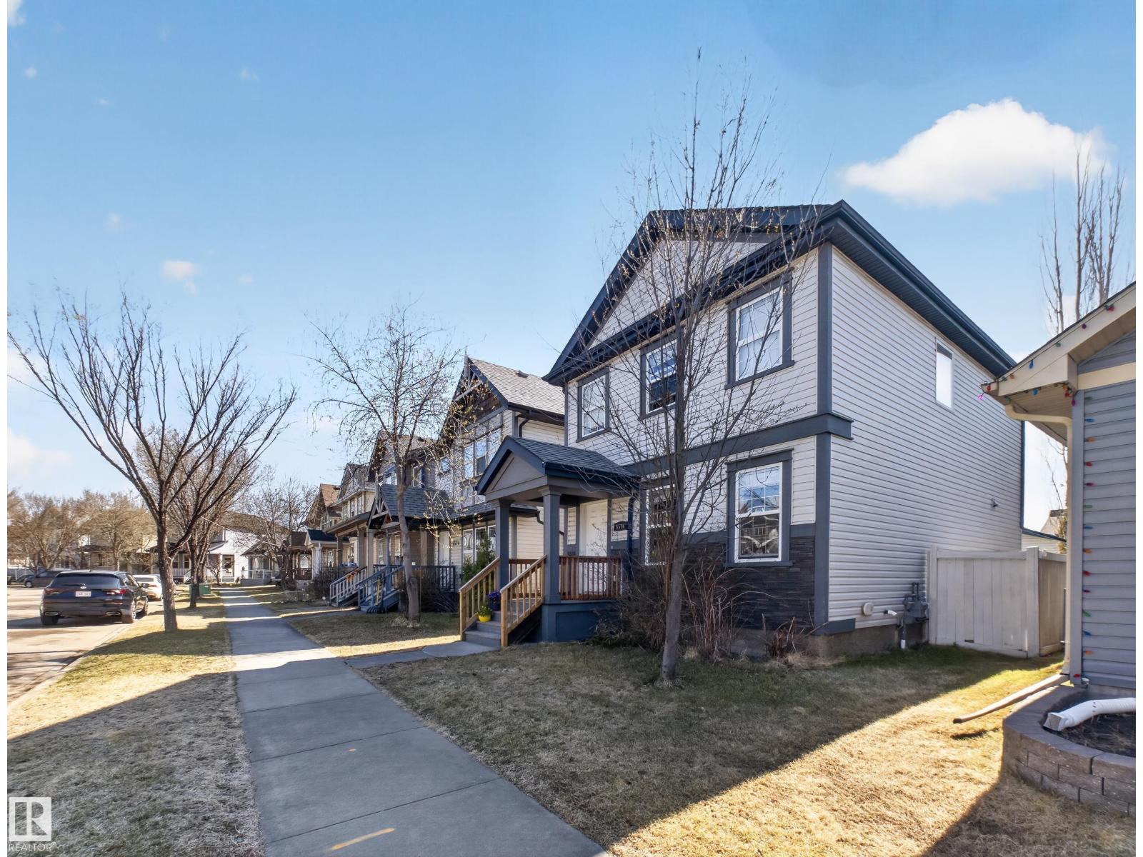 Additional image 2 of 5576 Stevens Crescent NW, Edmonton, AB, T6R0A3