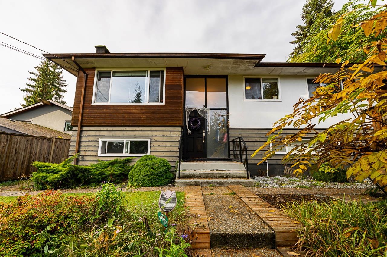 4377 Mountain Highway, North Vancouver, BC, V7K 2K3