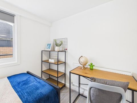 Grove Street, Liverpool L7, Room to rent