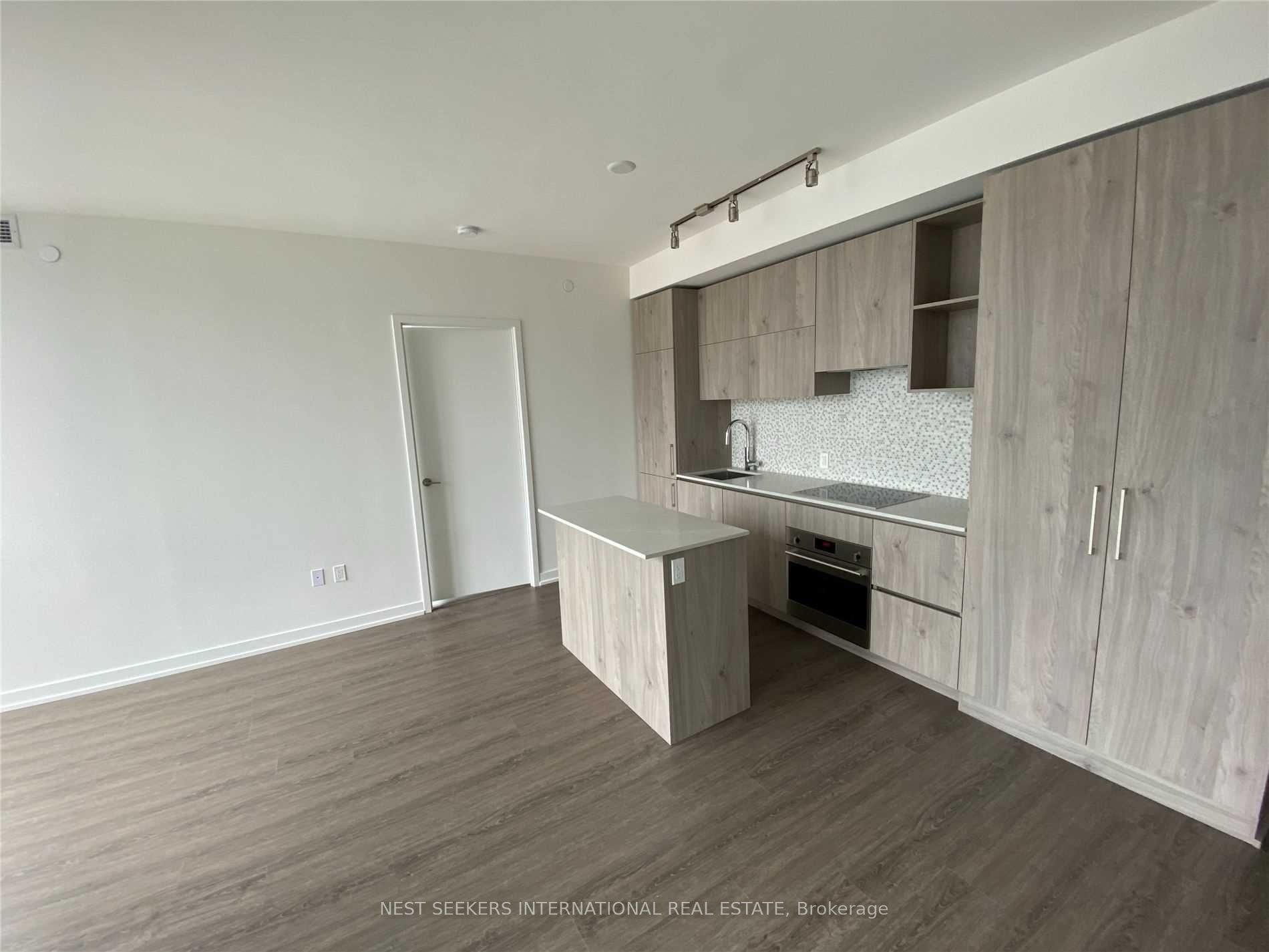 Additional image 2 of 1405-1 Yorkville Avenue, Toronto, ON, M4W 0B1